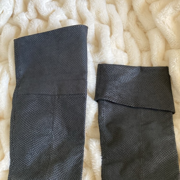 Anthropologie Cynthia Vincent over the knee snake print boots - Picture 9 of 10